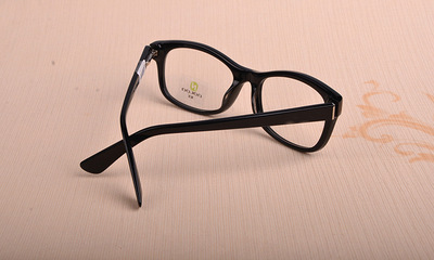 诺龙NL1010超轻板材眼镜架 深圳眼镜厂家的专业选择